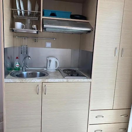 بيلاغوس ستوديوز * بلاتيس يالوس