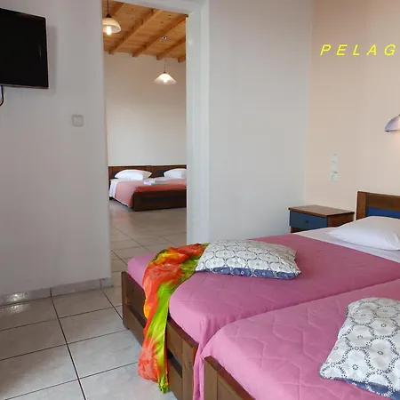 شقة بيلاغوس ستوديوز بلاتيس يالوس