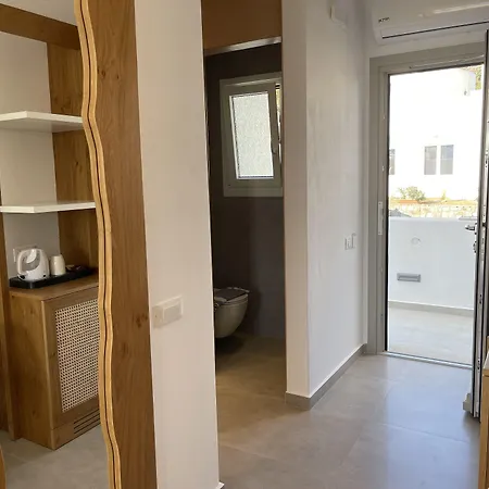 بيلاغوس ستوديوز *