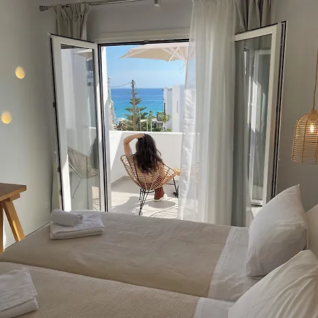 بيلاغوس ستوديوز * بلاتيس يالوس