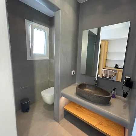 Daire Pelagos Studios
